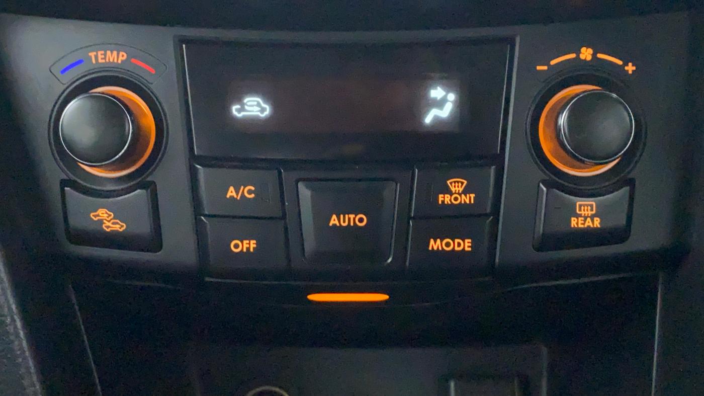 2013 Maruti Swift ZDI, Diesel, Manual, 1,00,063 km, Automatic Climate Control
