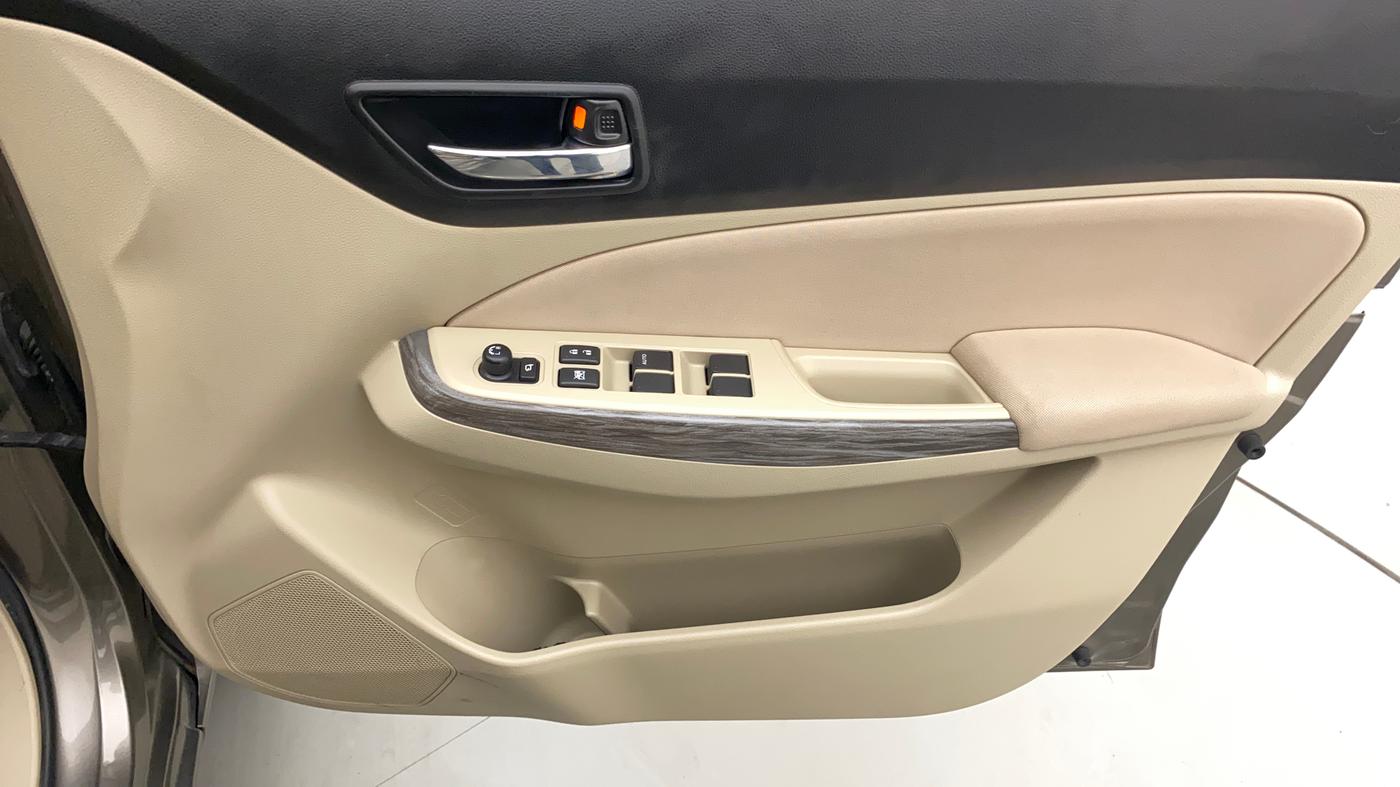 2022 Maruti Dzire ZXI AMT, Petrol, Automatic, 19,719 km, Driver Side Door Panels Control