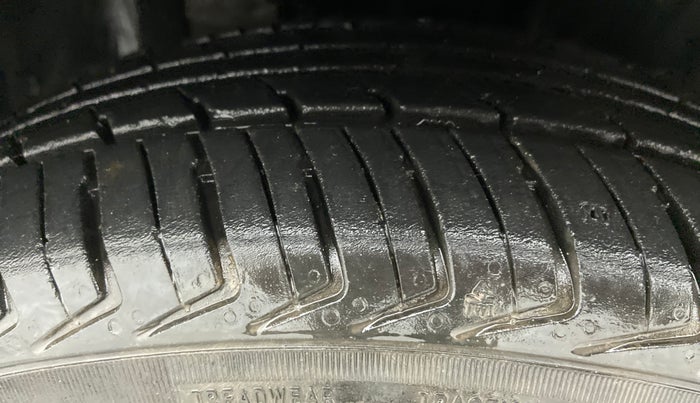 2018 Datsun Redi Go 1.0 S AT, Petrol, Automatic, 22,825 km, Left Front Tyre Tread