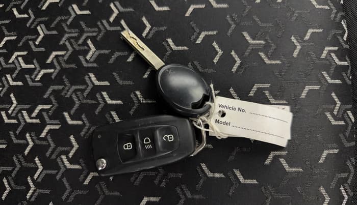 2023 Tata Tiago XZ PLUS CNG, CNG, Manual, 40,685 km, Key Close Up