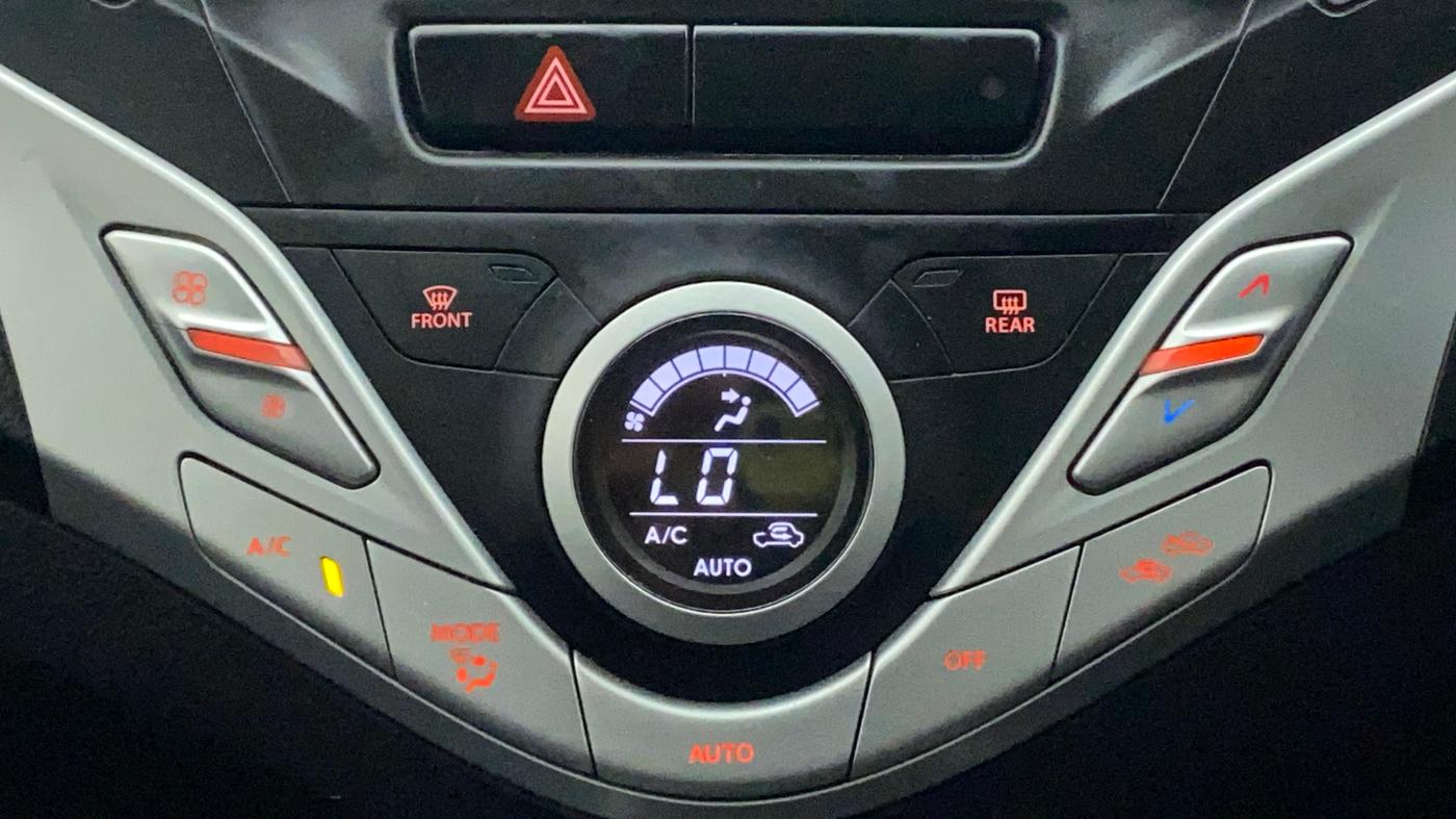 2016 Maruti Baleno DELTA PETROL 1.2, Petrol, Manual, 40,557 km, Automatic Climate Control