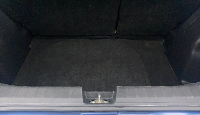 2016 Maruti Baleno DELTA PETROL 1.2, Petrol, Manual, 40,557 km, Boot Inside