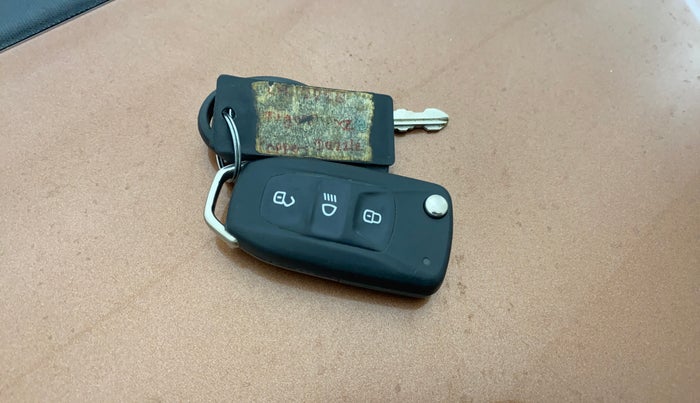 2018 Tata TIGOR XZA PETROL, Petrol, Automatic, 50,063 km, Key Close Up