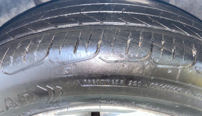 2018 Hyundai Elite i20 ASTA 1.4 CRDI (O), Diesel, Manual, 82,196 km, Left Front Tyre Tread