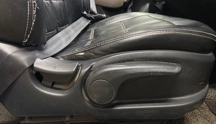 2018 Hyundai Elite i20 ASTA 1.4 CRDI (O), Diesel, Manual, 82,196 km, Driver Side Adjustment Panel