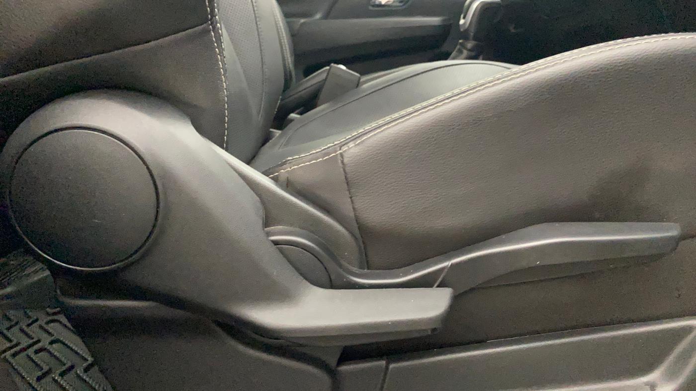 2022 Maruti XL6 ALPHA PLUS AT, Petrol, Automatic, 60,966 km, Driver Side Adjustment Panel