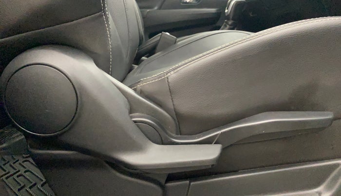 2022 Maruti XL6 ALPHA PLUS AT, Petrol, Automatic, 60,966 km, Driver Side Adjustment Panel