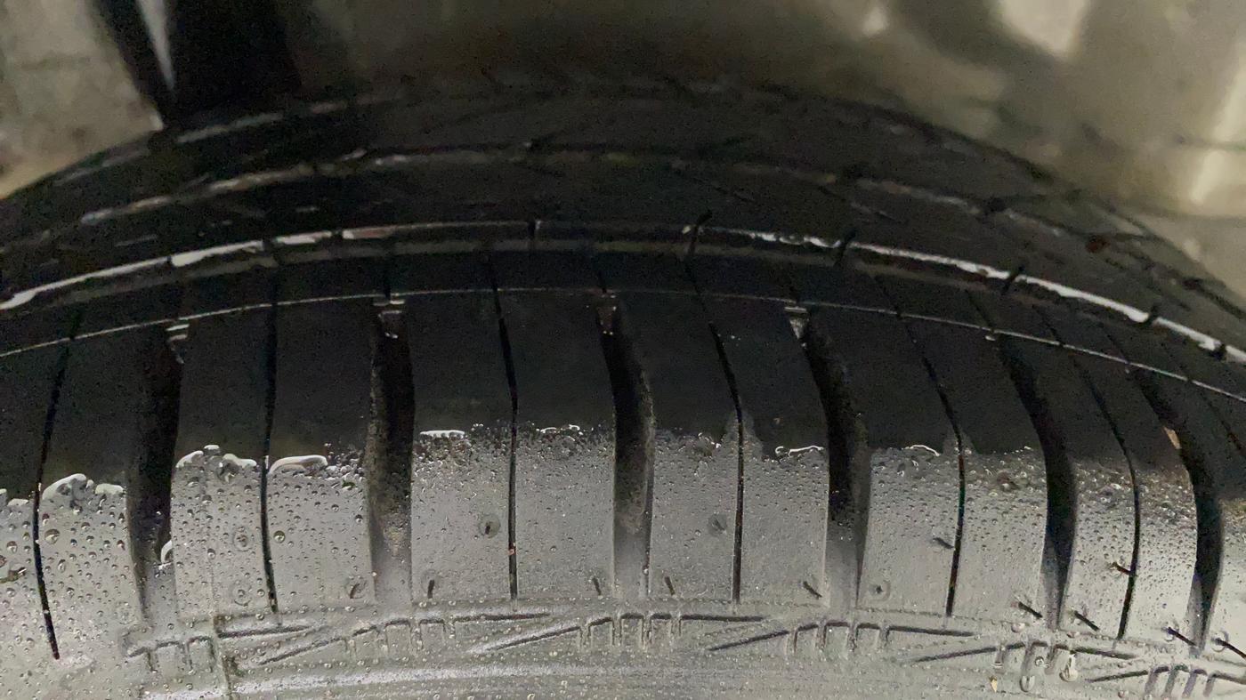 2013 Honda Amaze 1.2L I-VTEC S, Petrol, Manual, 42,649 km, Right Rear Tyre Tread