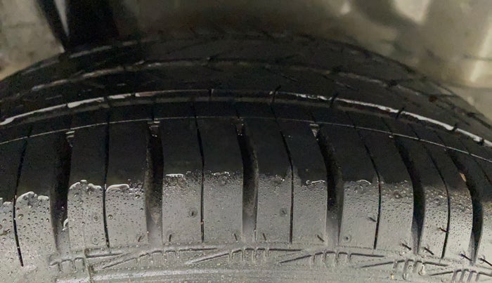 2013 Honda Amaze 1.2L I-VTEC S, Petrol, Manual, 42,649 km, Right Rear Tyre Tread