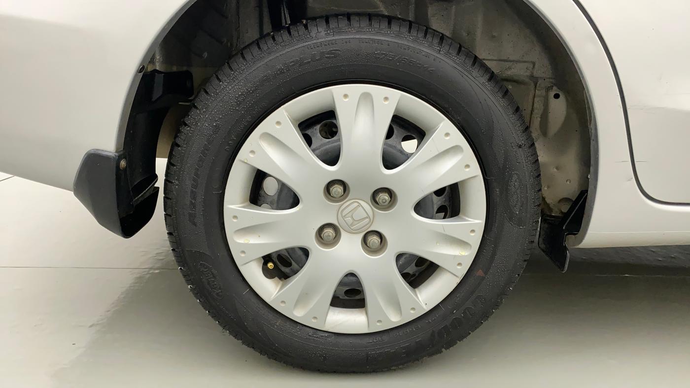 2013 Honda Amaze 1.2L I-VTEC S, Petrol, Manual, 42,649 km, Right Rear Wheel