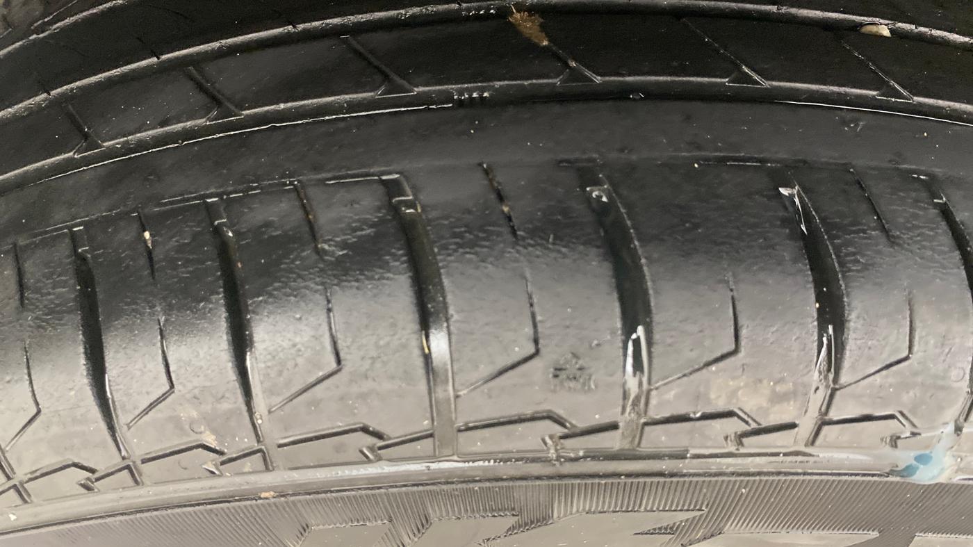 2020 Hyundai VENUE S 1.2, Petrol, Manual, 96,881 km, Right Rear Tyre Tread