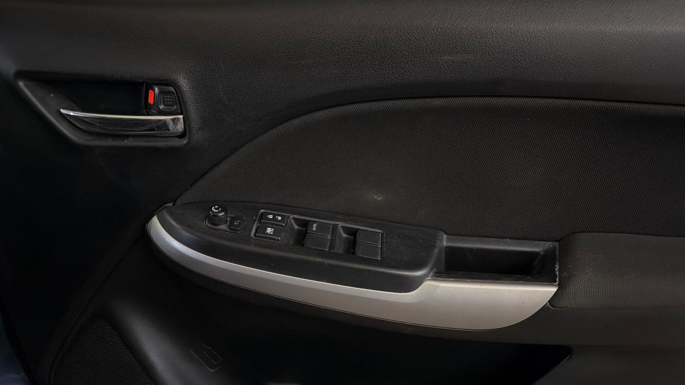 2018 Maruti Baleno ALPHA CVT PETROL 1.2, Petrol, Automatic, 53,156 km, Driver Side Door Panels Control