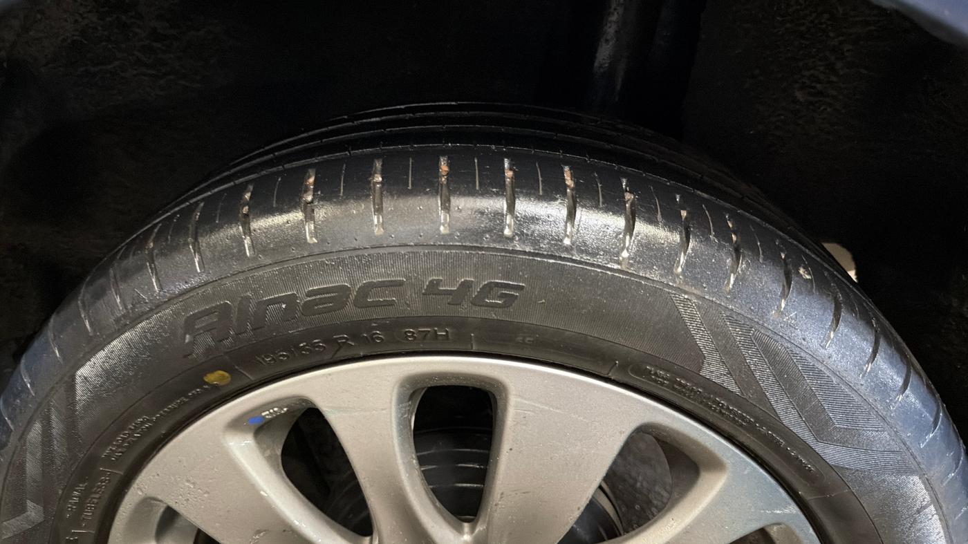 2018 Maruti Baleno ALPHA CVT PETROL 1.2, Petrol, Automatic, 53,156 km, Left Rear Tyre Tread