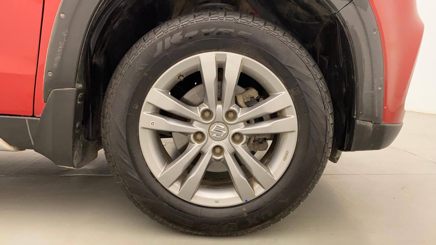 2017 Maruti Vitara Brezza ZDI, Diesel, Manual, 54,363 km, Right Front Wheel