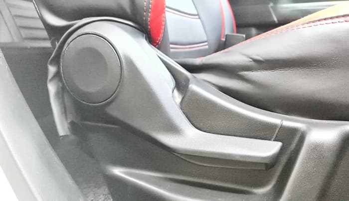2022 Maruti New Wagon-R VXI CNG 1.0, CNG, Manual, 75,378 km, Driver Side Adjustment Panel