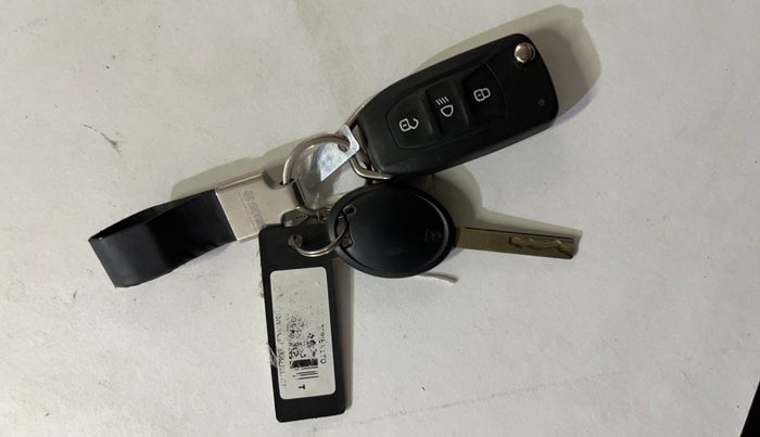 2023 Tata ALTROZ XM PLUS SUNROOF CNG, CNG, Manual, 18,306 km, Key Close Up