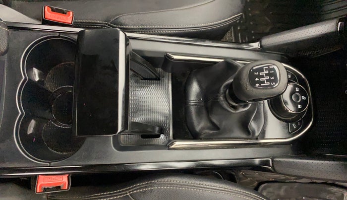 2022 Tata Harrier XZ PLUS 2.0L DARK EDITION, Diesel, Manual, 76,852 km, Gear Lever