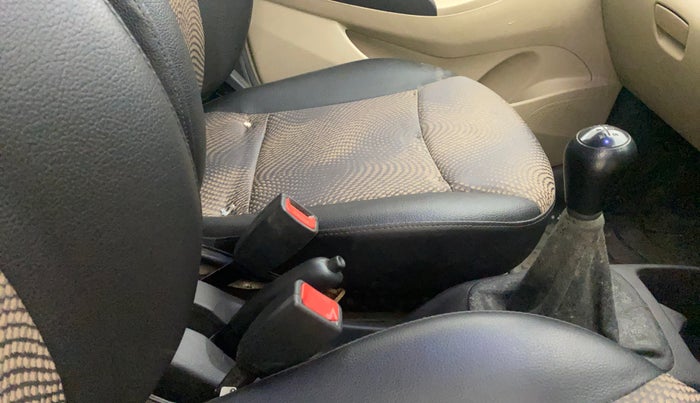 2014 Hyundai Eon MAGNA +, Petrol, Manual, 42,265 km, Gear Lever