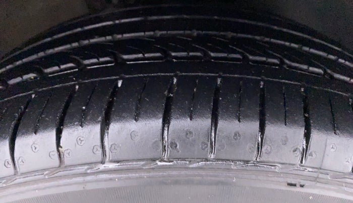 2021 Skoda Rapid 1.0 AMBITION TSI AT, Petrol, Automatic, 20,821 km, Right Front Tyre Tread