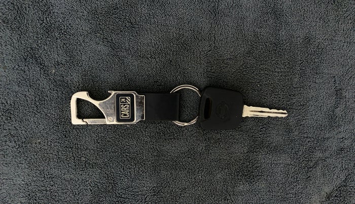 2021 Nissan MAGNITE XE, Petrol, Manual, 15,979 km, Key Close Up
