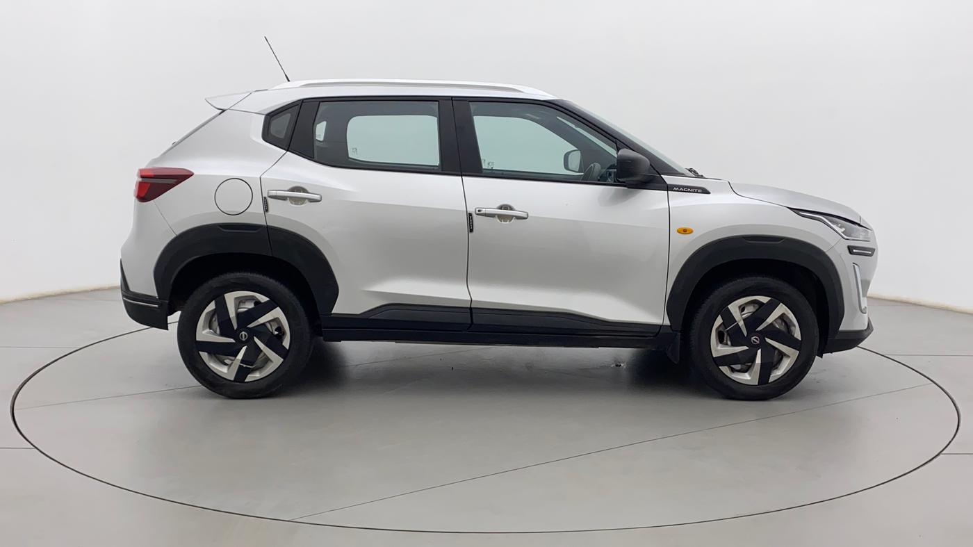 2021 Nissan MAGNITE XE, Petrol, Manual, 15,979 km, Right Side View