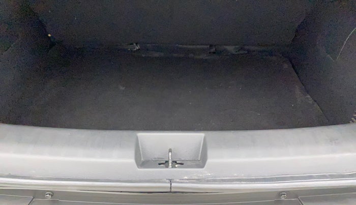 2021 Nissan MAGNITE XE, Petrol, Manual, 15,979 km, Boot Inside