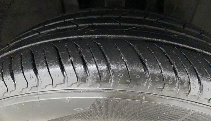 2021 Nissan MAGNITE XE, Petrol, Manual, 15,979 km, Right Front Tyre Tread