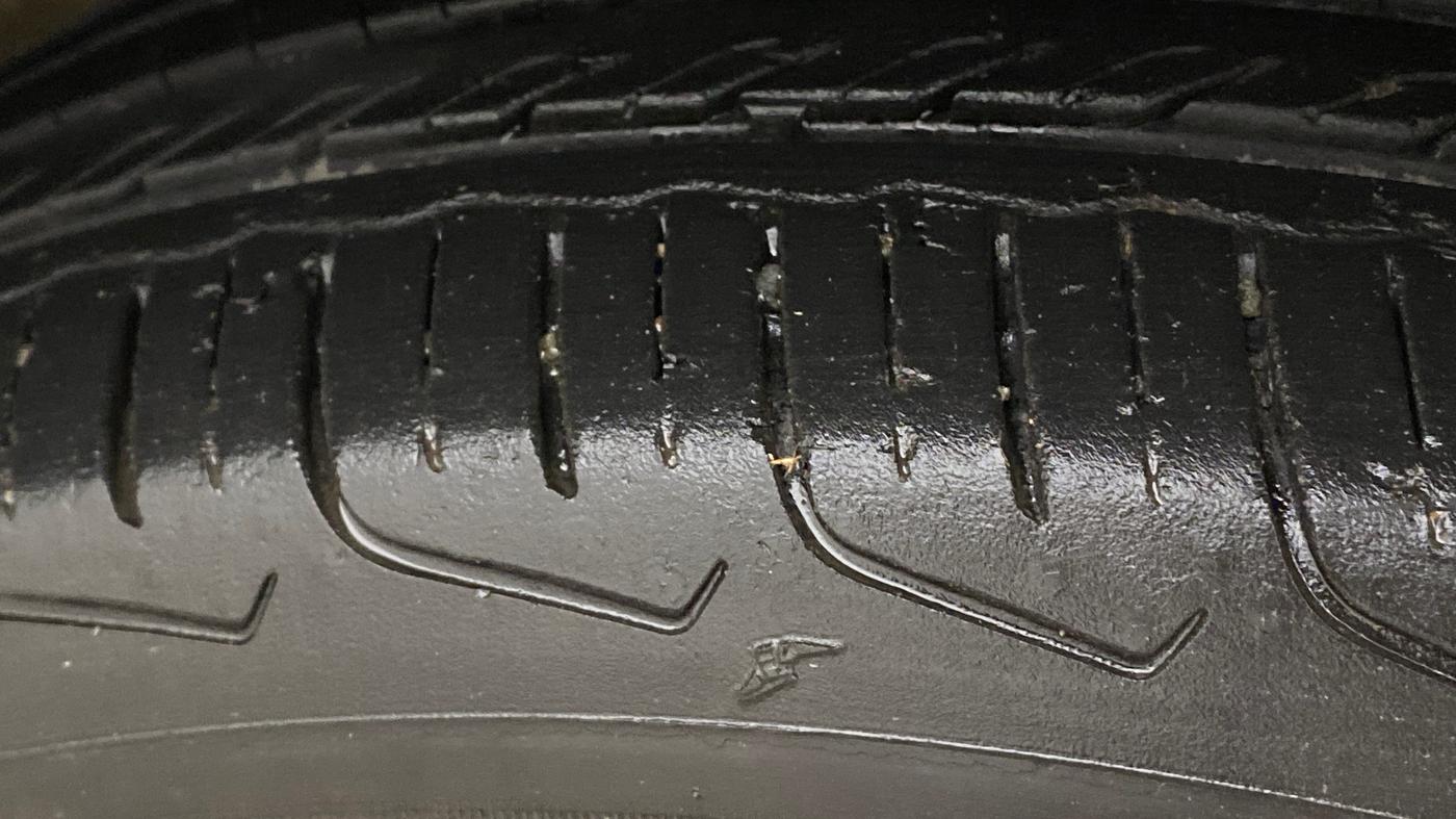 2024 Toyota Urban Cruiser Taisor V 1.0 Petrol AT, Petrol, Automatic, 18,056 km, Right Front Tyre Tread