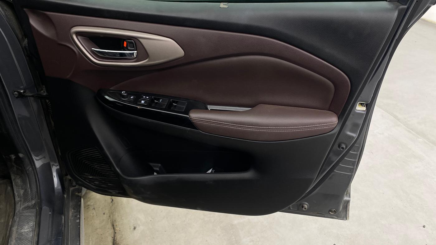 2024 Toyota Urban Cruiser Taisor V 1.0 Petrol AT, Petrol, Automatic, 18,056 km, Driver Side Door Panels Control