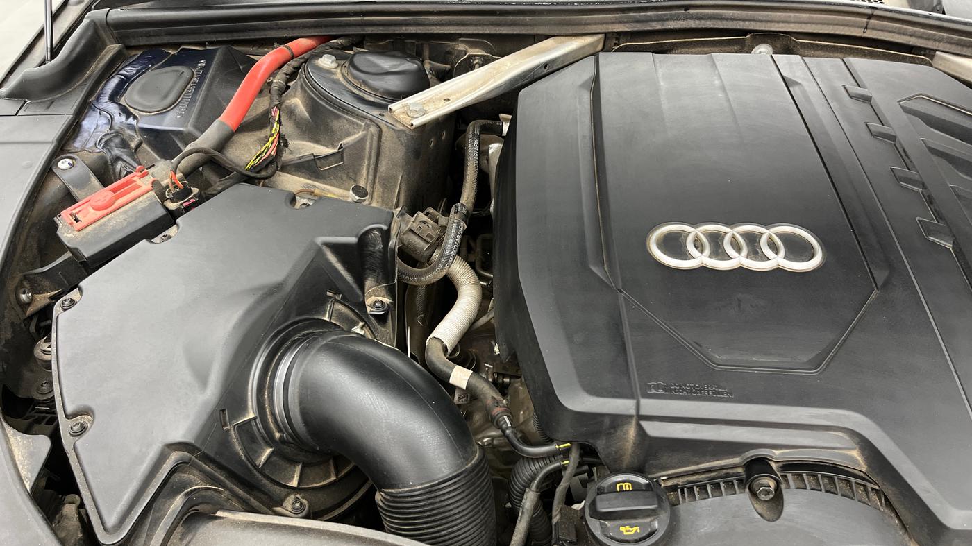 2024 Audi A4 40 TFSI  PREMIUM PLUS, Petrol, Automatic, 11,198 km, Engine View - Right