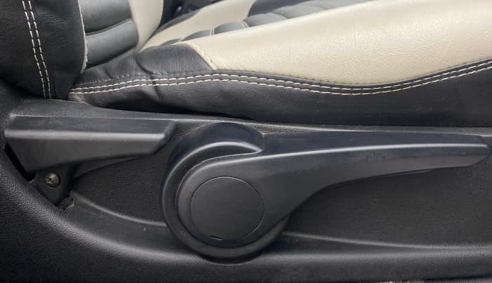 2018 Tata TIAGO NRG PETROL, Petrol, Manual, 41,181 km, Driver Side Adjustment Panel