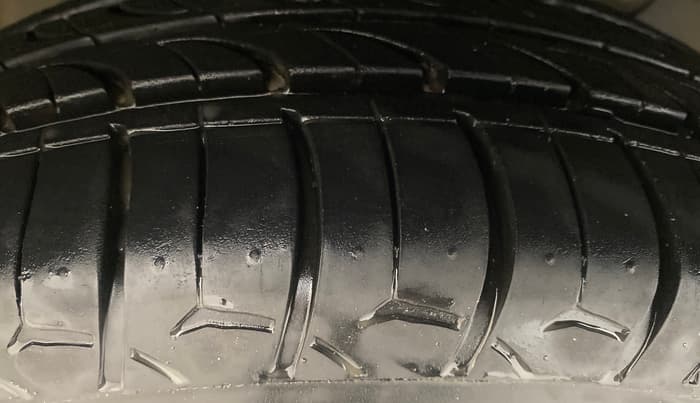 2018 Tata TIAGO NRG PETROL, Petrol, Manual, 41,181 km, Left Front Tyre Tread