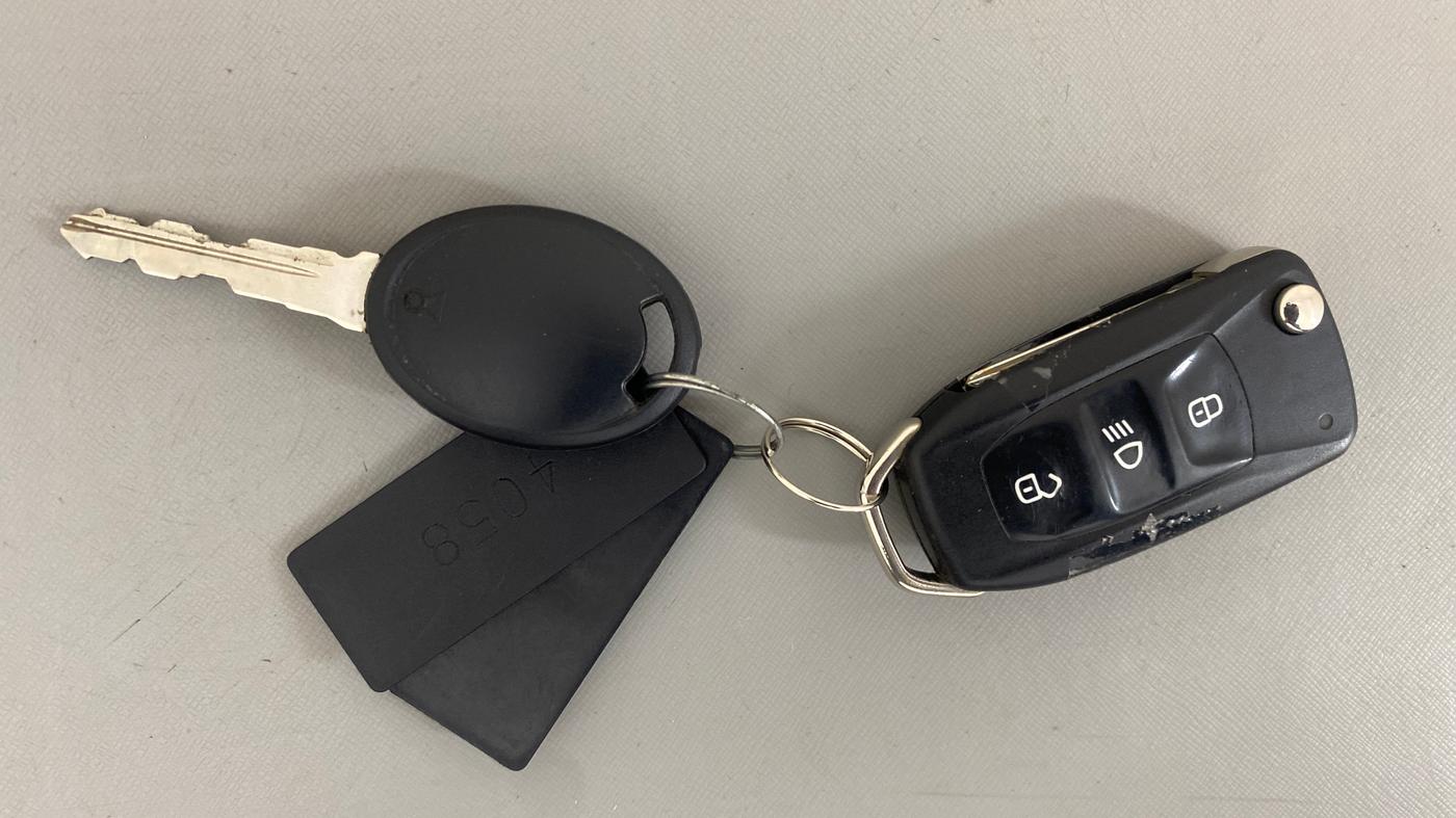 2018 Tata TIAGO NRG PETROL, Petrol, Manual, 41,181 km, Key Close Up