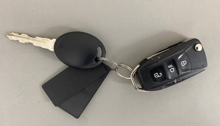2018 Tata TIAGO NRG PETROL, Petrol, Manual, 41,181 km, Key Close Up
