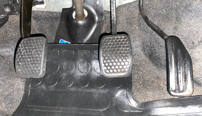 2015 Maruti Alto 800 LXI, Petrol, Manual, 38,152 km, Pedals