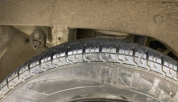 2015 Maruti Alto 800 LXI, Petrol, Manual, 38,152 km, Right Rear Tyre Tread