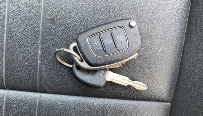 2023 Hyundai NEW I20 N LINE N6 1.0 TURBO GDI IMT, Petrol, Manual, 8,535 km, Key Close Up