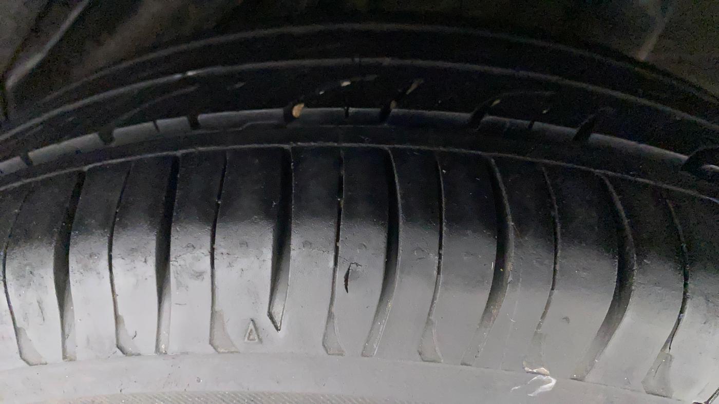 2014 Honda Amaze 1.2L I-VTEC VX, Petrol, Manual, 76,771 km, Left Rear Tyre Tread