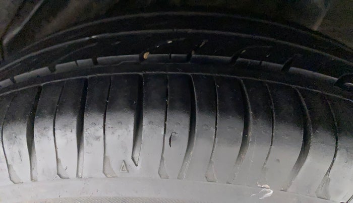 2014 Honda Amaze 1.2L I-VTEC VX, Petrol, Manual, 76,771 km, Left Rear Tyre Tread