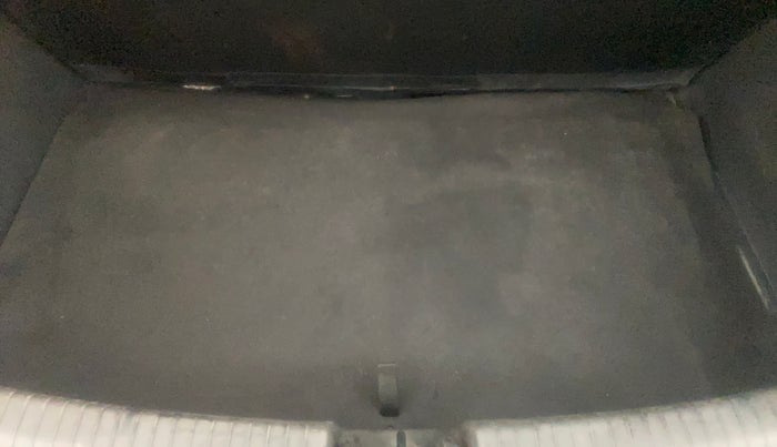 2014 Hyundai Grand i10 ASTA 1.2 KAPPA VTVT, Petrol, Manual, 63,419 km, Boot Inside