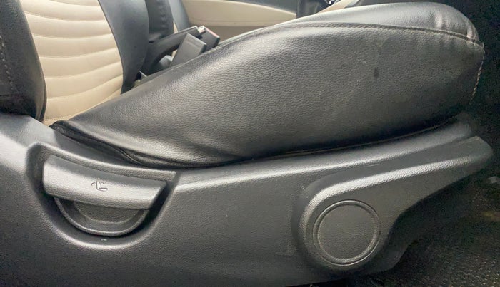 2014 Hyundai Grand i10 ASTA 1.2 KAPPA VTVT, Petrol, Manual, 63,419 km, Driver Side Adjustment Panel