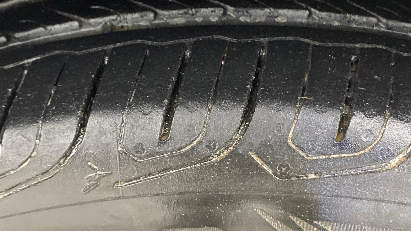 2015 Volkswagen Polo HIGHLINE1.2L, Petrol, Manual, 58,680 km, Right Rear Tyre Tread