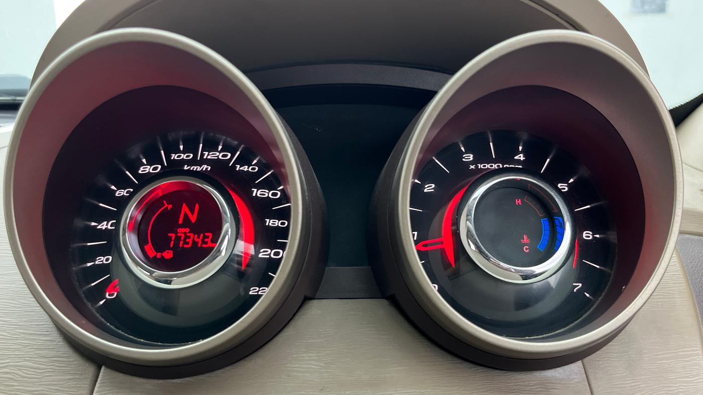 2013 Mahindra XUV500 W6, Diesel, Manual, 77,330 km, Odometer Image