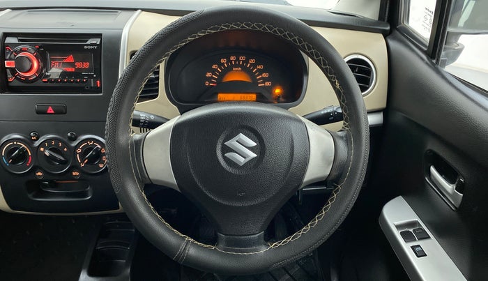 2018 Maruti Wagon R 1.0 LXI CNG, CNG, Manual, 69,444 km, Steering Wheel Close Up