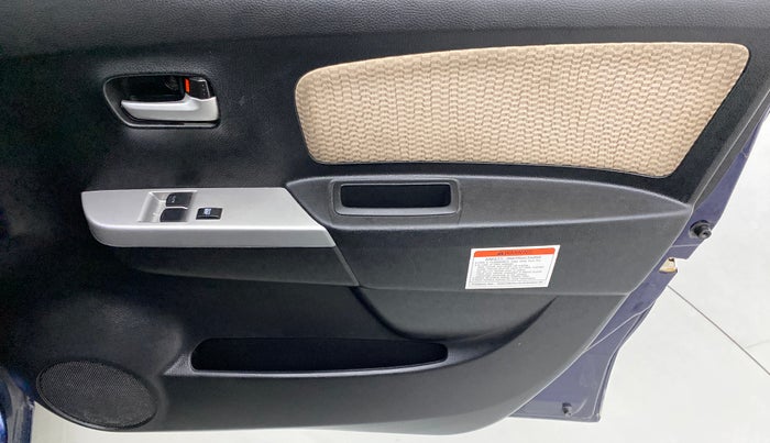 2018 Maruti Wagon R 1.0 LXI CNG, CNG, Manual, 69,444 km, Driver Side Door Panels Control