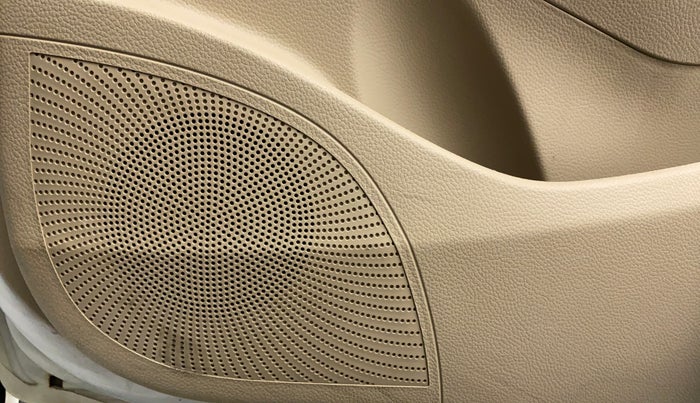 2015 Hyundai Eon ERA +, Petrol, Manual, 15,460 km, Speaker