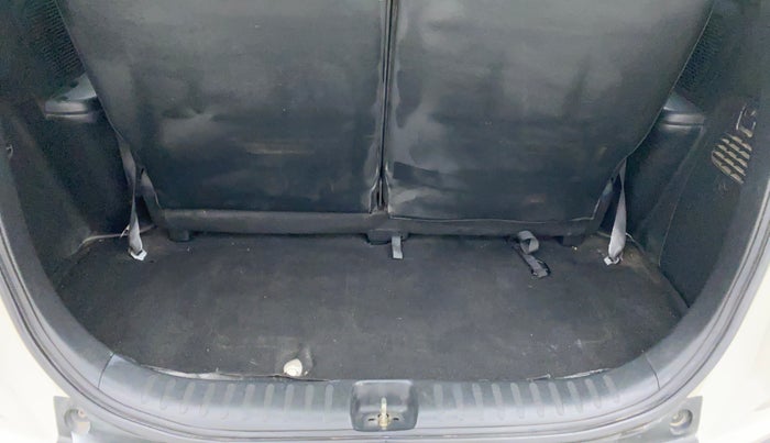 2016 Honda BR-V 1.5 i-VTEC VX, Petrol, Manual, 27,892 km, Boot Inside