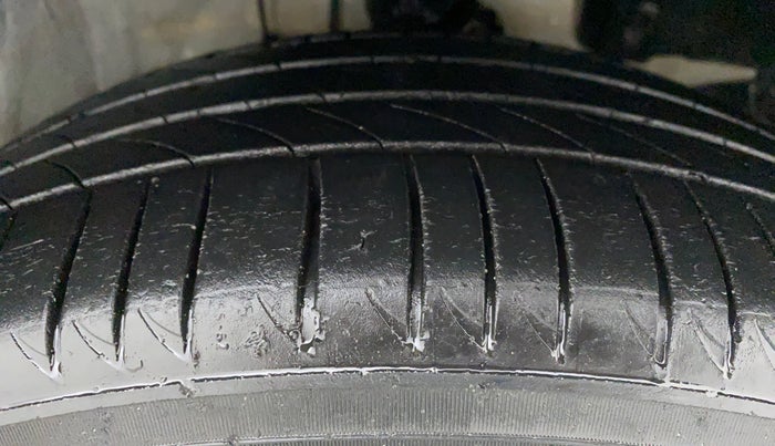 2016 Honda BR-V 1.5 i-VTEC VX, Petrol, Manual, 27,892 km, Right Front Tyre Tread