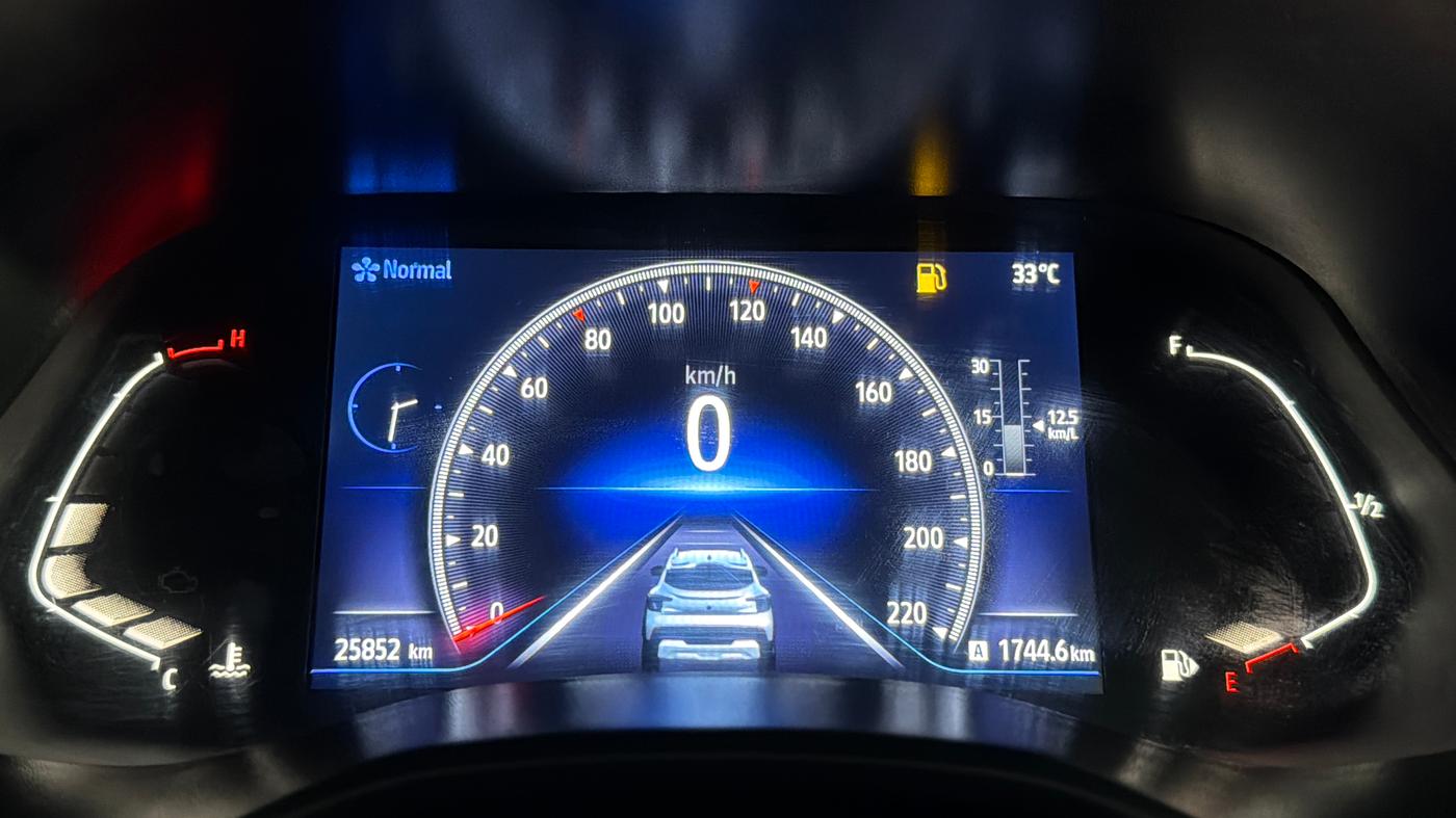 2021 Renault Kiger RXZ MT, Petrol, Manual, 25,837 km, Odometer Image