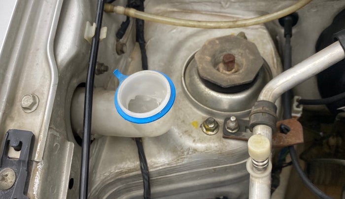 2013 Maruti Alto 800 LXI, Petrol, Manual, 76,528 km, Front windshield - Wiper bottle cap missing